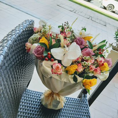 محل العارة للزهور والهدايا الجماهيرية للهدايا و الزهور - عجمان - +971 56 776 6656