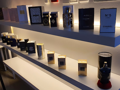 عطور عود الأزرق - رأس الخيمة - +971 50 171 7740