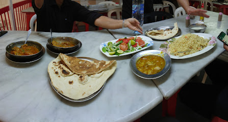 مطعم عبد العزيز الصناعية الجديدة - الفجيرة - +971 3 722 3411