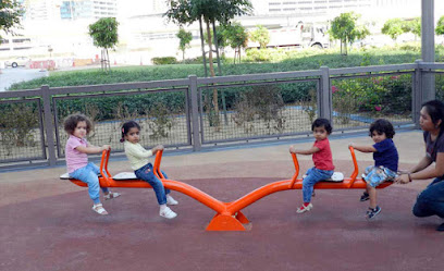 حضانة رينبو فالي أبراج بحيرات جميرا - الفجيرة - +971 4 423 2540
