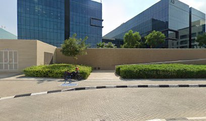 تغطية الغلاف - دبي - +971 4 320 9810