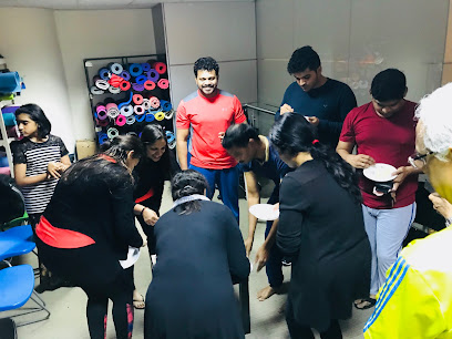 مركز مون يوجا - أبو ظبي - +971 56 454 7889