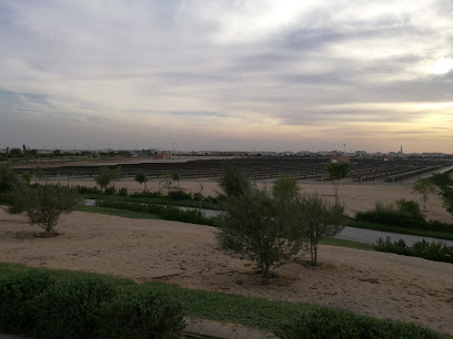 مزرعة الطاقة الشمسية الكهروضوئية في مدينة مصدر بقدرة 10 ميجاوات - الشارقة -
