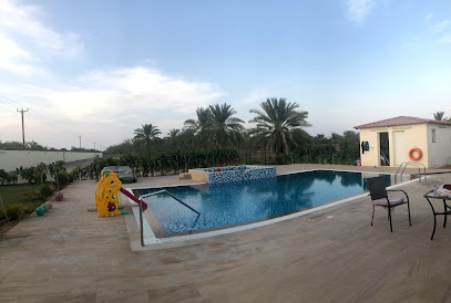 حمام السباحة - الشارقة -