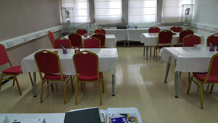 مدرسة خولة بن حكيم - الشارقة - +971 6 768 1188