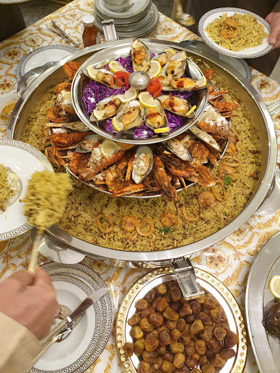 مطعم فريش فيش - United Arab Emirates|Gazertalhesin - إمارة الشارقةّ|Corniche Street 101|J78H+6GV