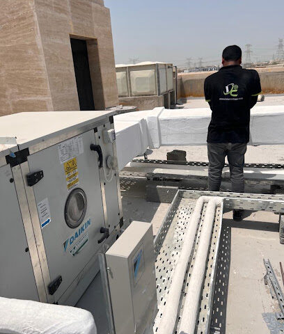 تكييف انتركول -  - +971 52 306 5566