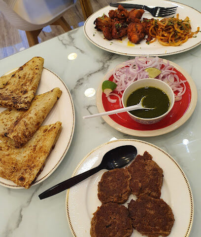 مطعم فيا لكناو - أبو ظبي - +971 55 745 8803