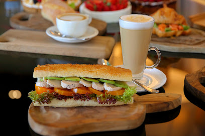 القهوة - أبو ظبي - +971 4 435 5577