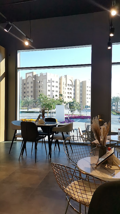تعكس القهوة المتخصصة - United Arab Emirates|Al Dhannah City - مدينة الرويس - Abu Dhabi|City