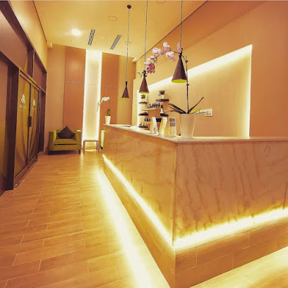 رويال تاي سبا - أبو ظبي - +971 9 244 4799
