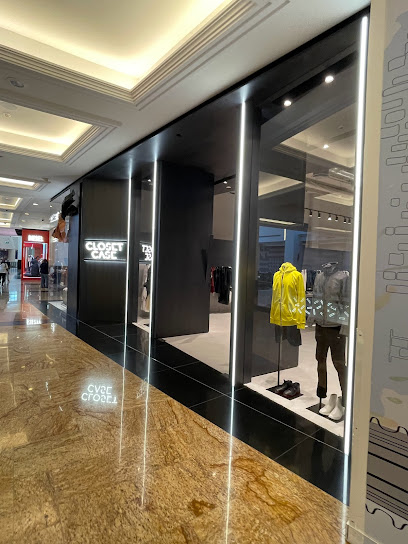 كلوزيت كيس دبي - United Arab Emirates|The dubai mall