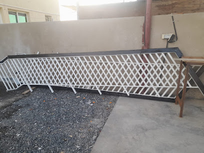 بوابة الريادة للألمنيوم والزجاج ش.م. -  - +971 50 480 6565
