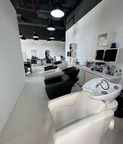 صالون رامي ميك اوفر للشعر والتجميل - أبو ظبي - +971 4 345 1178