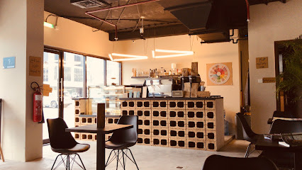 مقهى ستيدج - أبو ظبي - +971 52 382 9938