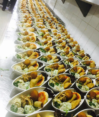 شركة ألبرت أبيلا الشارقة ذ - أبو ظبي - +971 6 535 2221