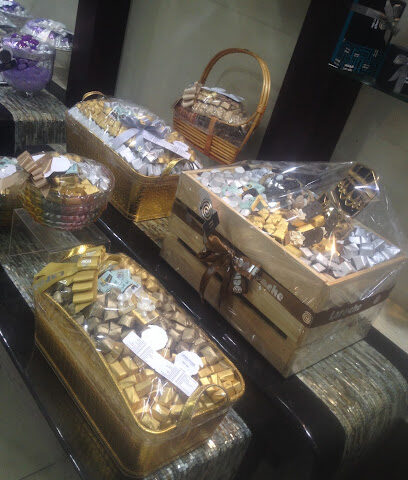 شوكولاتة لاروش - أبو ظبي - +971 2 583 3288